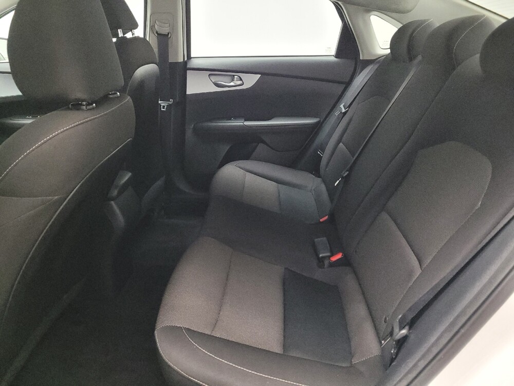 2023 Kia Forte in Downey, CA 90241 - 18102228 18