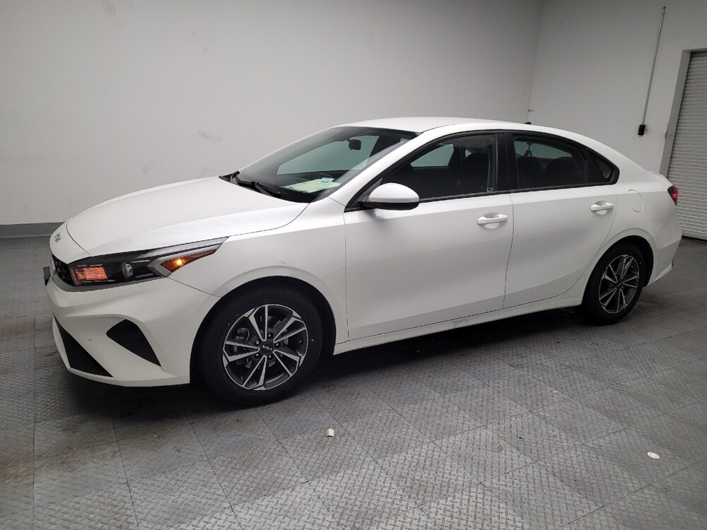 2023 Kia Forte in Downey, CA 90241 - 18102228 2