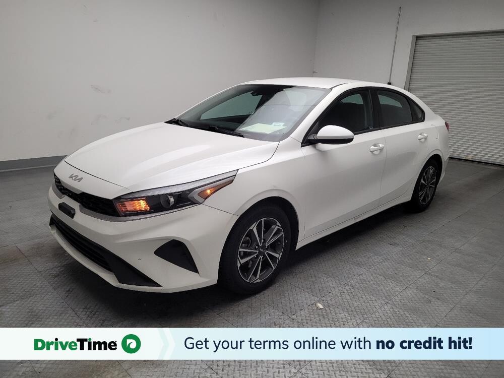 2023 Kia Forte in Downey, CA 90241 - 18102228