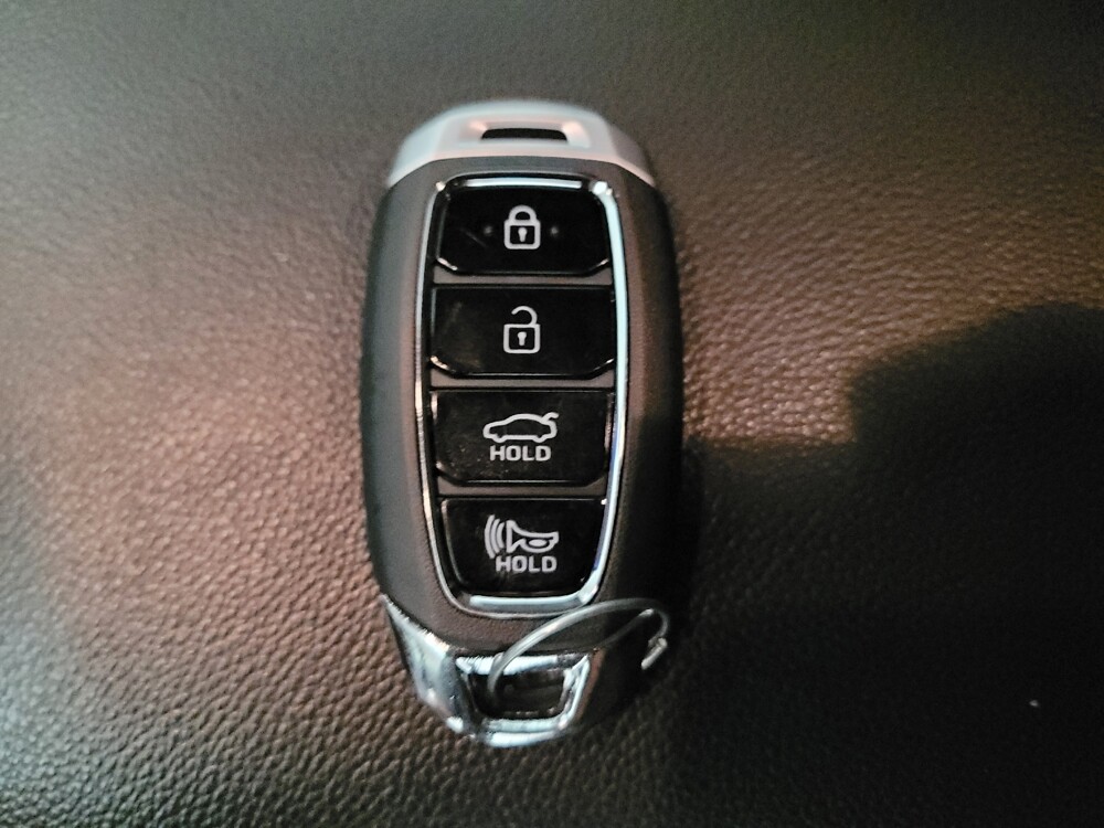 2023 Hyundai Elantra in Downey, CA 90241 - 18102232 32