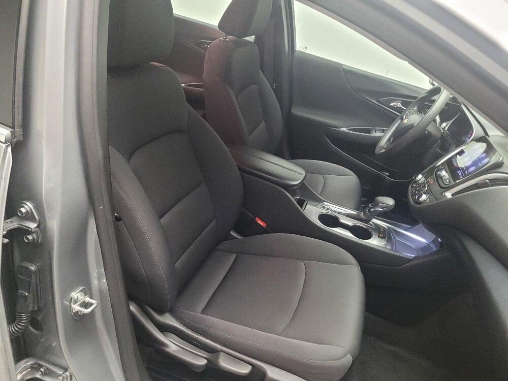 2024 Chevrolet Malibu in Downey, CA 90241 - 18102236 21