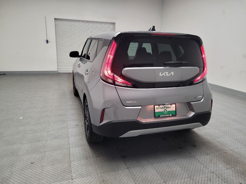 2024 Kia Soul in El Cajon, CA 92020 - 18102238 6