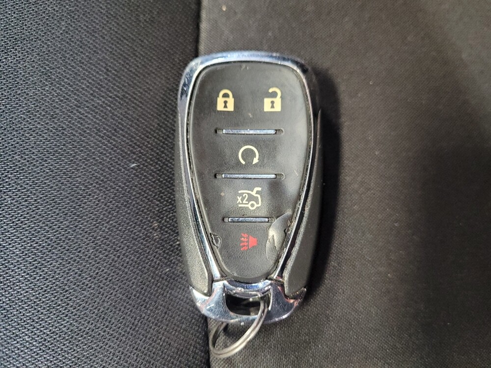 2023 Chevrolet Malibu in Downey, CA 90241 - 18102244 32