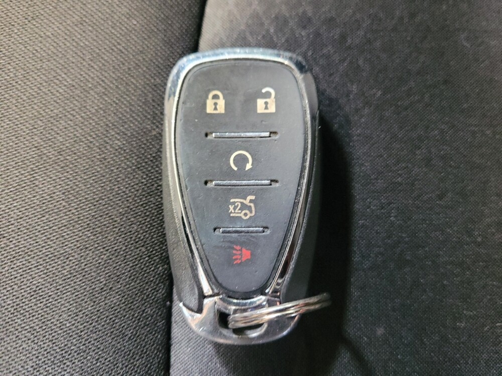 2023 Chevrolet Malibu in Riverside, CA 92504 - 18102249 32