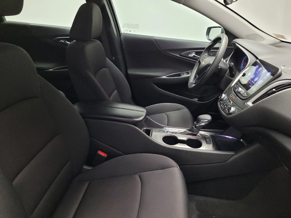 2023 Chevrolet Malibu in Riverside, CA 92504 - 18102249 21