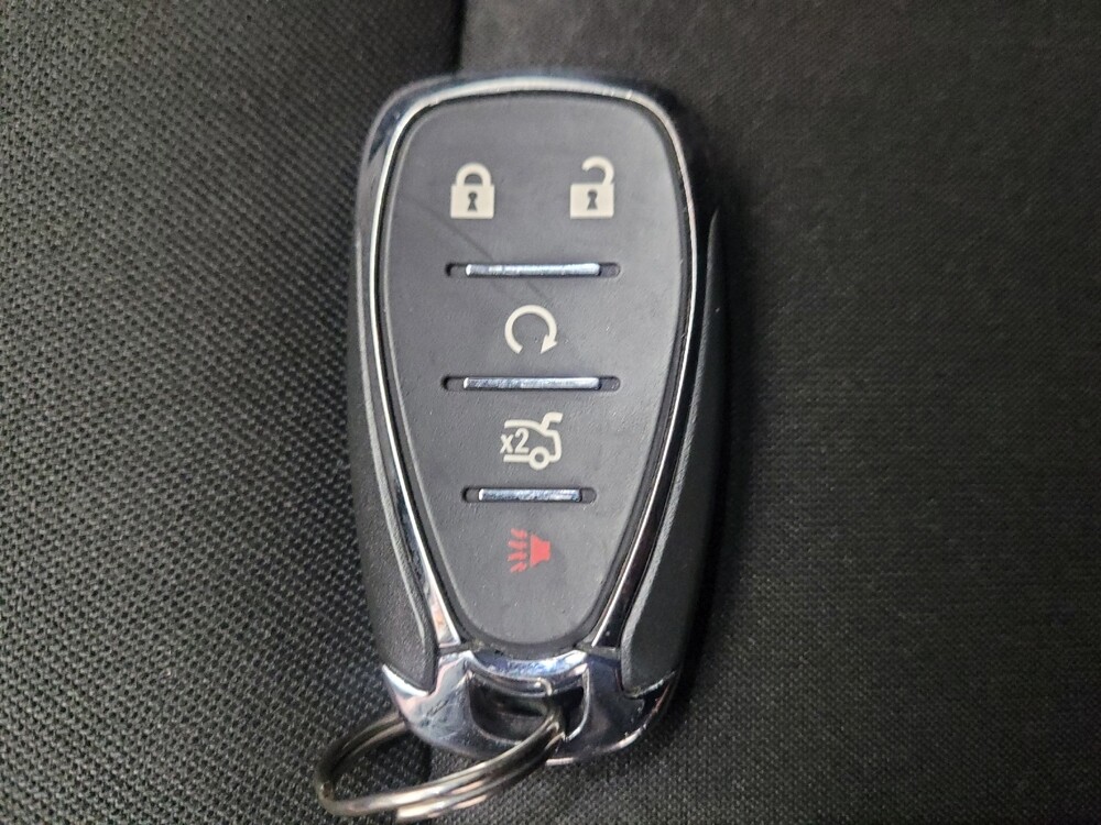 2024 Chevrolet Malibu in Downey, CA 90241 - 18102257 32