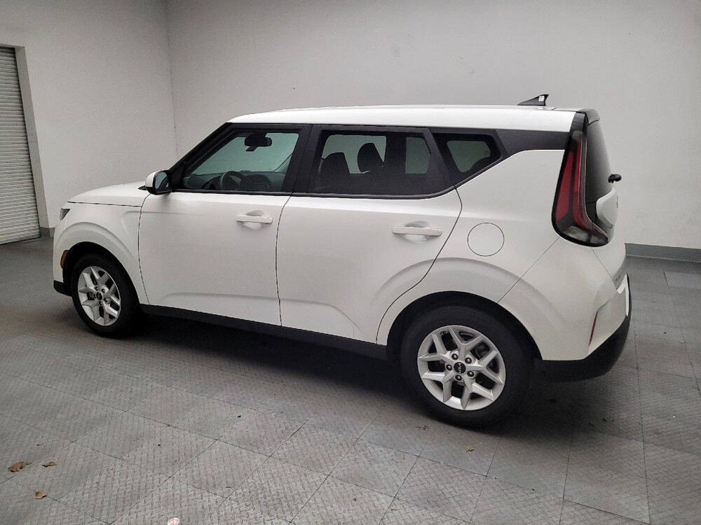 2024 Kia Soul in Downey, CA 90241 - 18102259 3