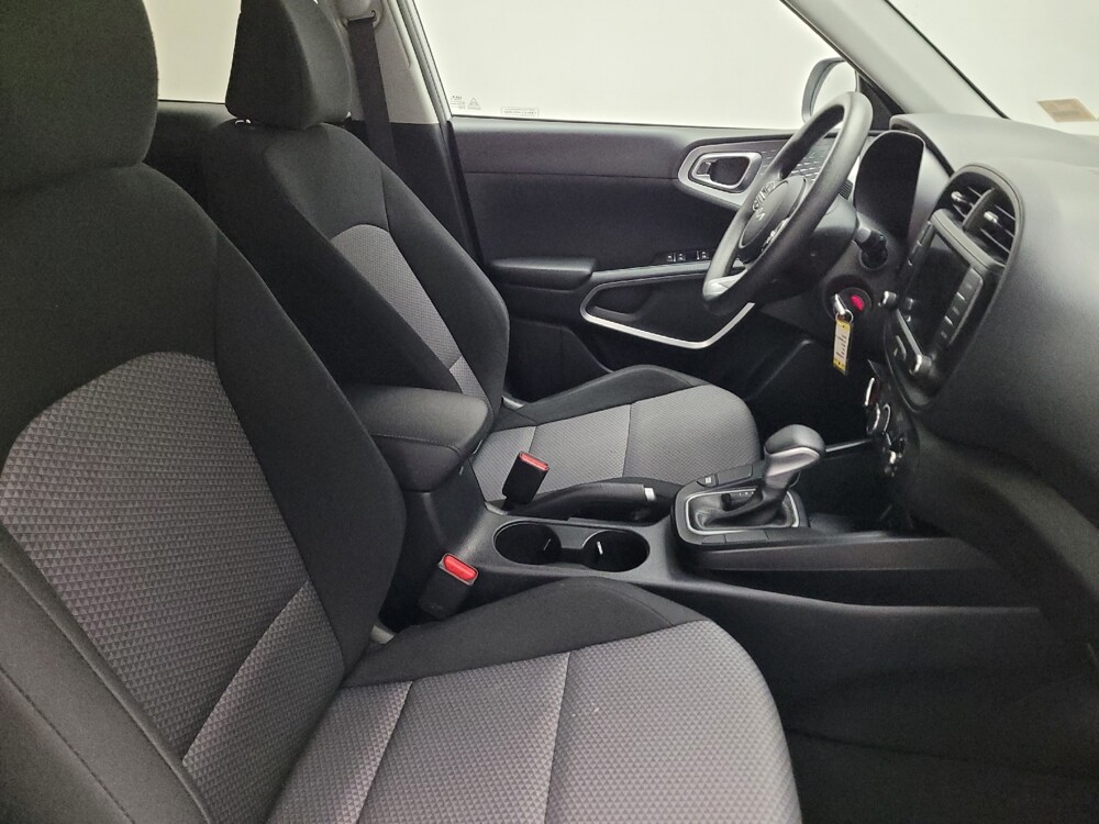 2024 Kia Soul in Downey, CA 90241 - 18102259 21