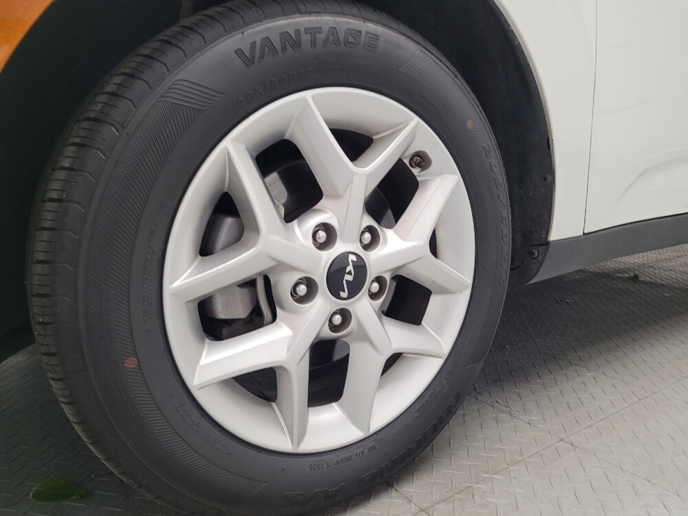 2024 Kia Soul in Downey, CA 90241 - 18102259 31