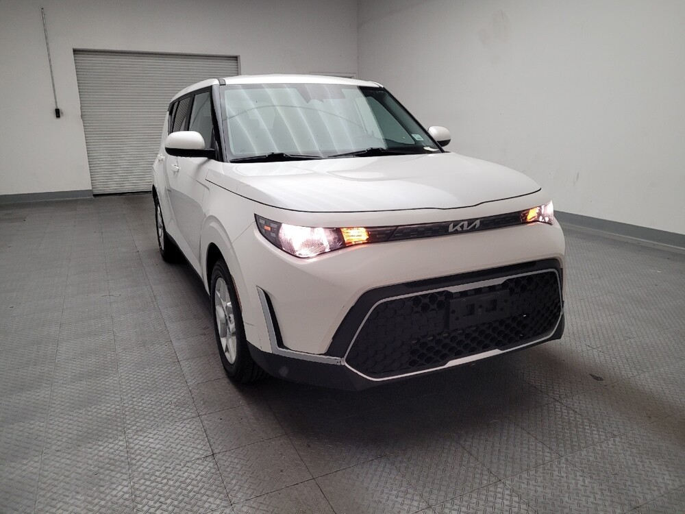 2024 Kia Soul in Montclair, CA 91763 - 18102262 14