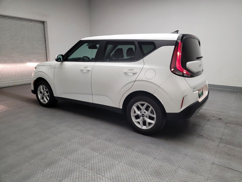 2024 Kia Soul in Montclair, CA 91763 - 18102262 3