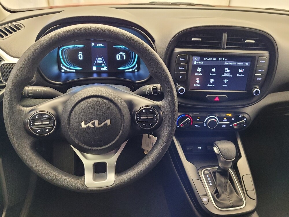 2024 Kia Soul in Downey, CA 90241 - 18102268 22