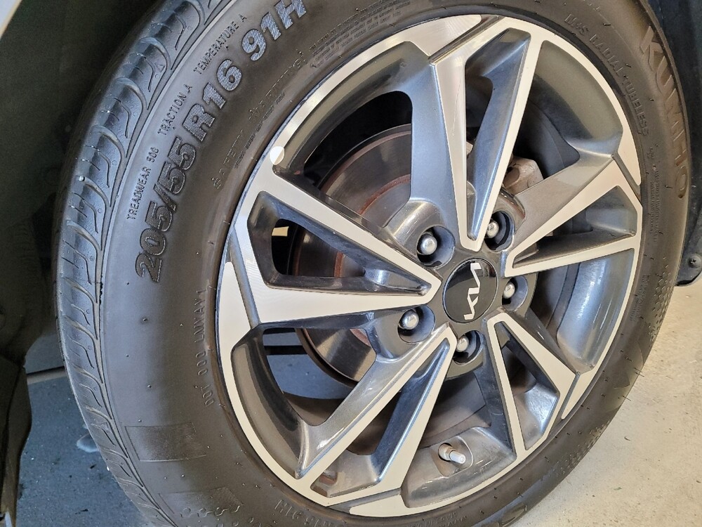 2023 Kia Forte in Torrance, CA 90504 - 18102270 31