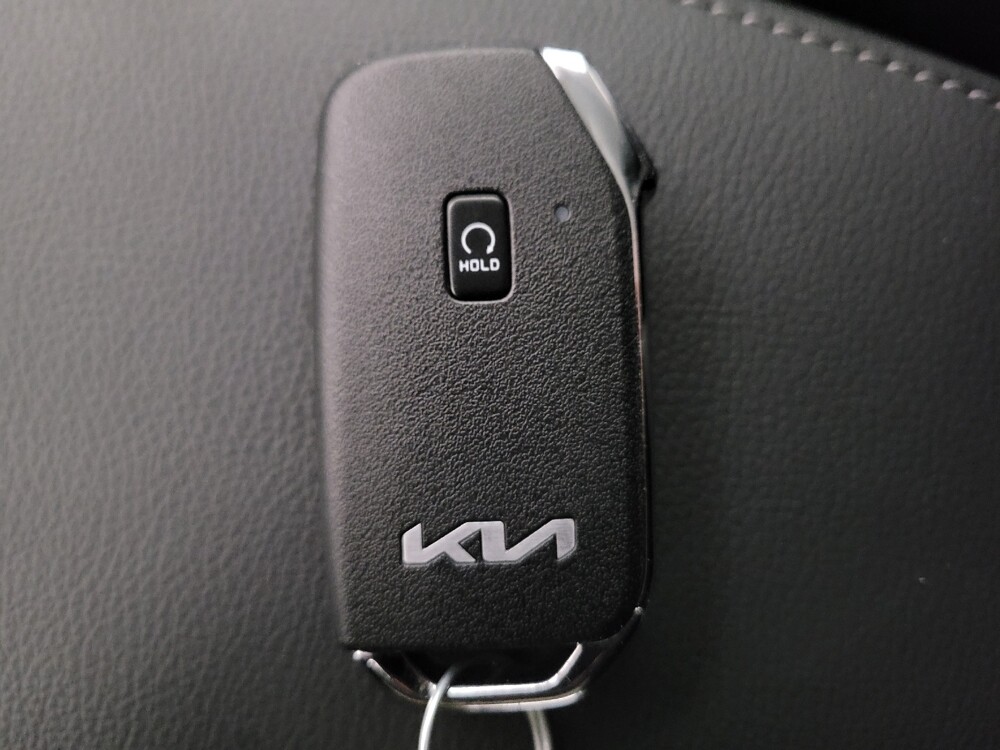 2023 Kia Soul in Riverside, CA 92504 - 18102271 32