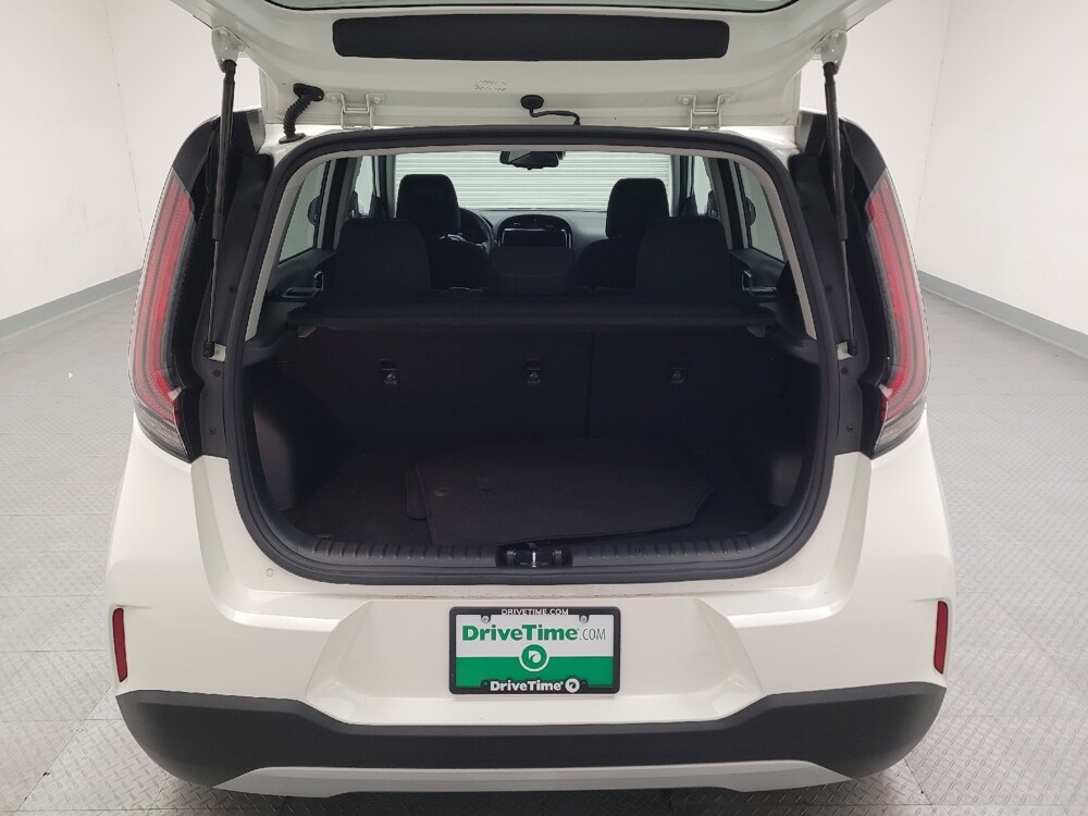 2023 Kia Soul in Riverside, CA 92504 - 18102271 29