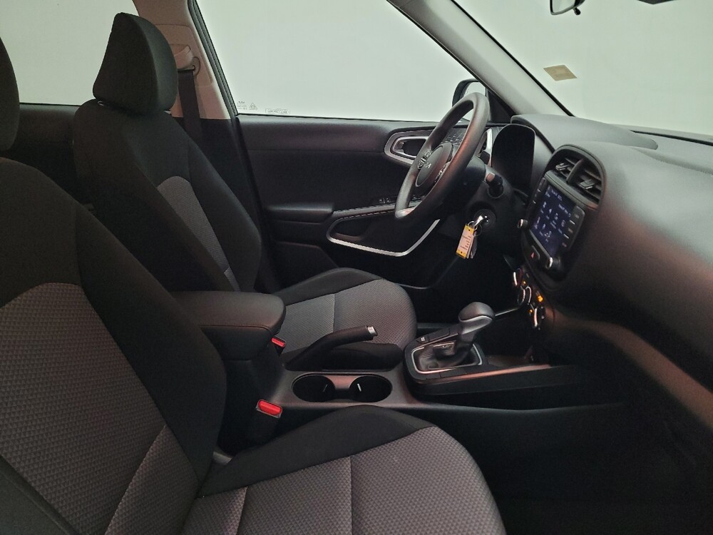 2024 Kia Soul in Downey, CA 90241 - 18102274 21