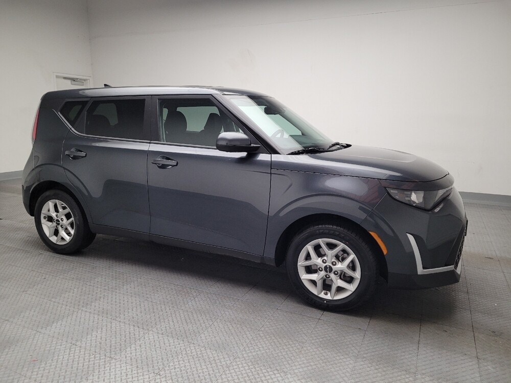 2024 Kia Soul in Downey, CA 90241 - 18102274 11