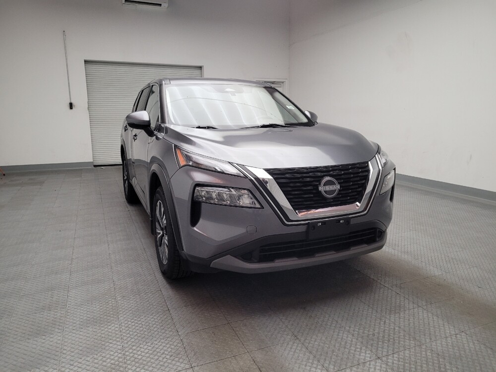 2023 Nissan Rogue in Downey, CA 90241 - 18102282 14