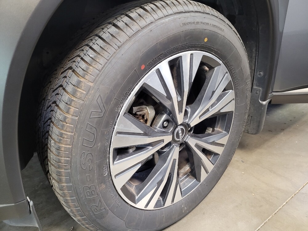 2023 Nissan Rogue in Downey, CA 90241 - 18102282 31