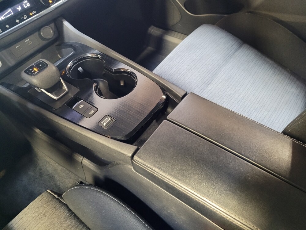 2023 Nissan Rogue in Downey, CA 90241 - 18102282 26