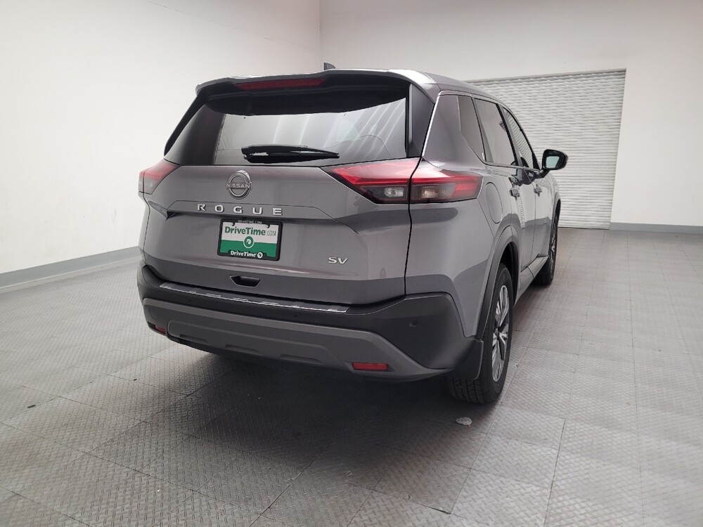 2023 Nissan Rogue in Downey, CA 90241 - 18102282 7