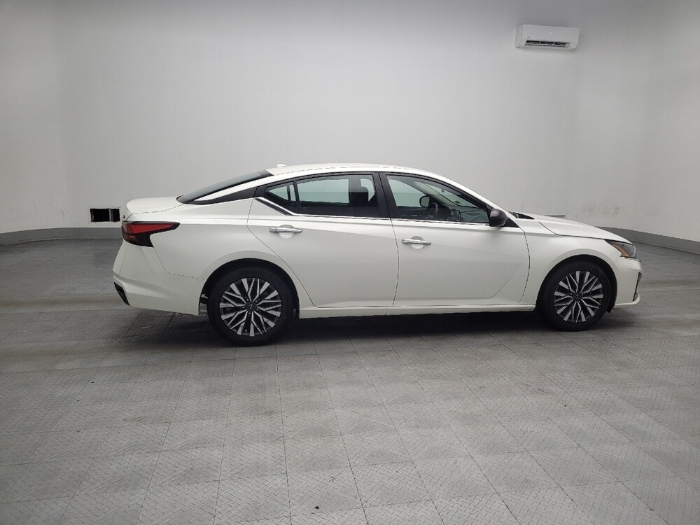 2024 Nissan Altima in Knoxville, TN 37923 - 18102301 10