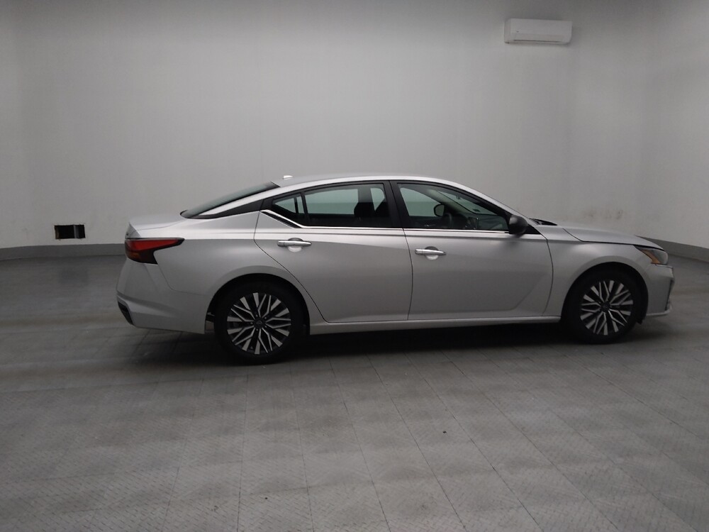 2024 Nissan Altima in Conyers, GA 30094 - 18102312 10