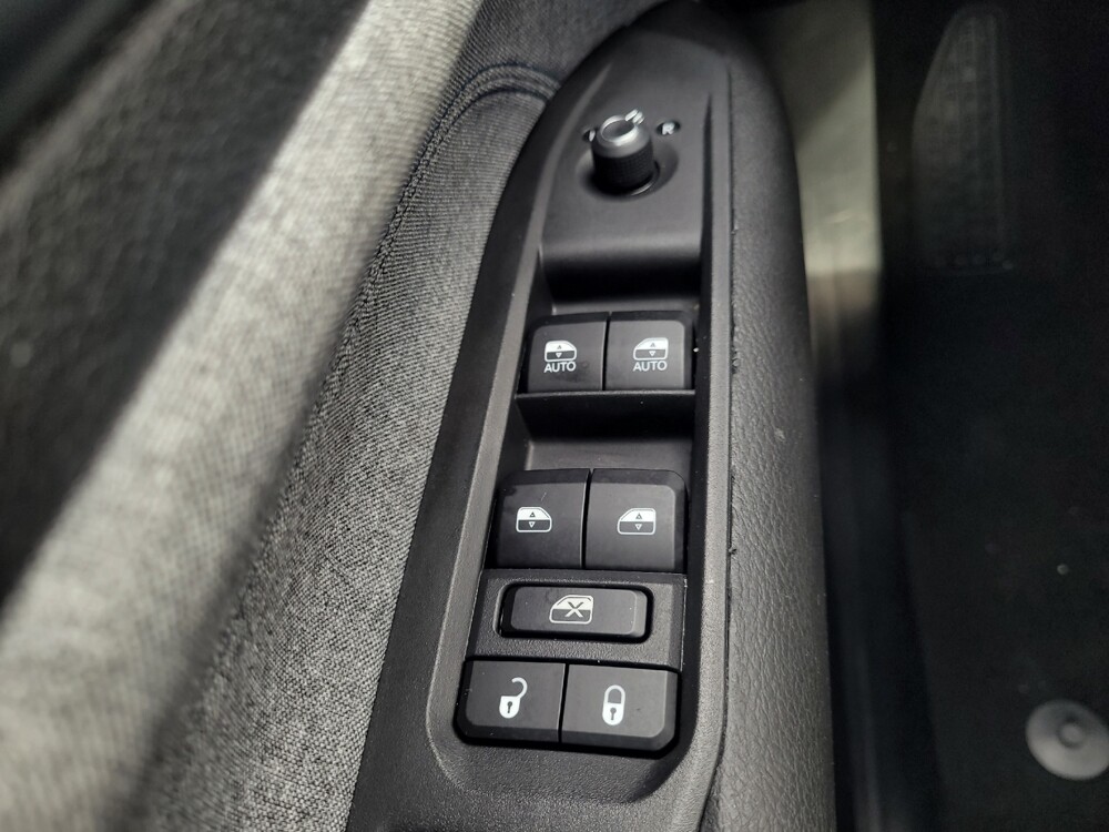 2024 Jeep Compass in Conyers, GA 30094 - 18102326 27