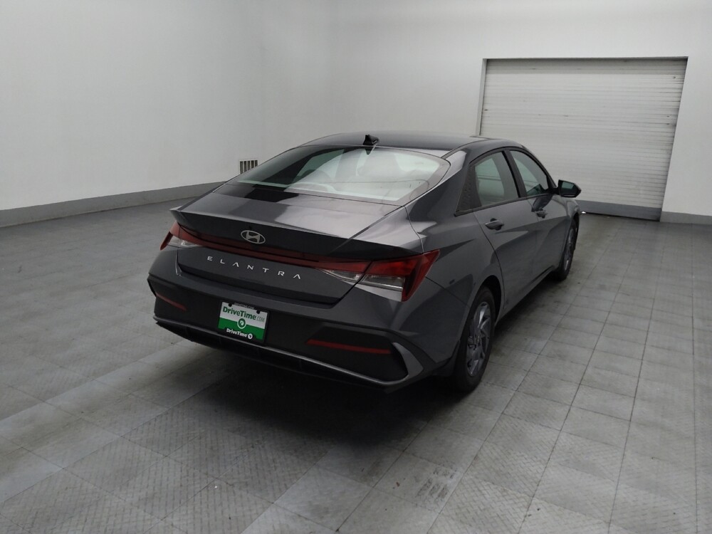 2024 Hyundai Elantra in Birmingham, AL 35215 - 18102350 9