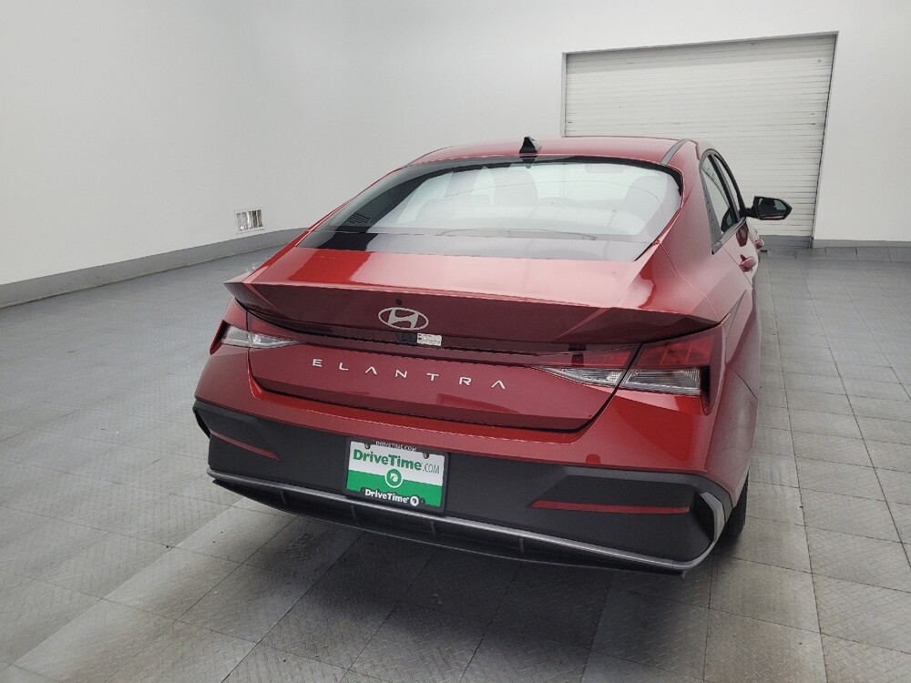 2024 Hyundai Elantra in Morrow, GA 30260 - 18102363 7