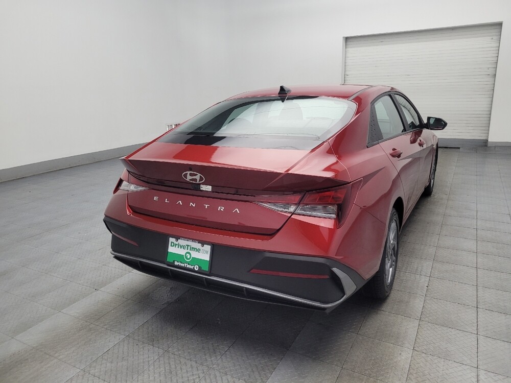 2024 Hyundai Elantra in Morrow, GA 30260 - 18102363 9