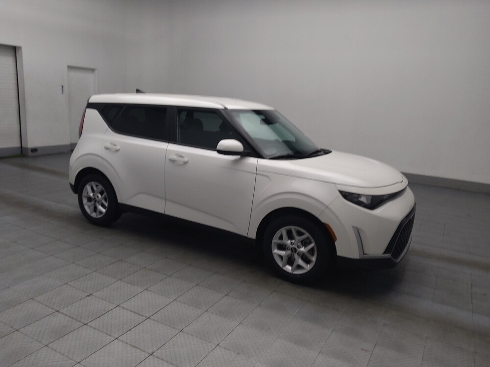 2024 Kia Soul in Conyers, GA 30094 - 18102371 11