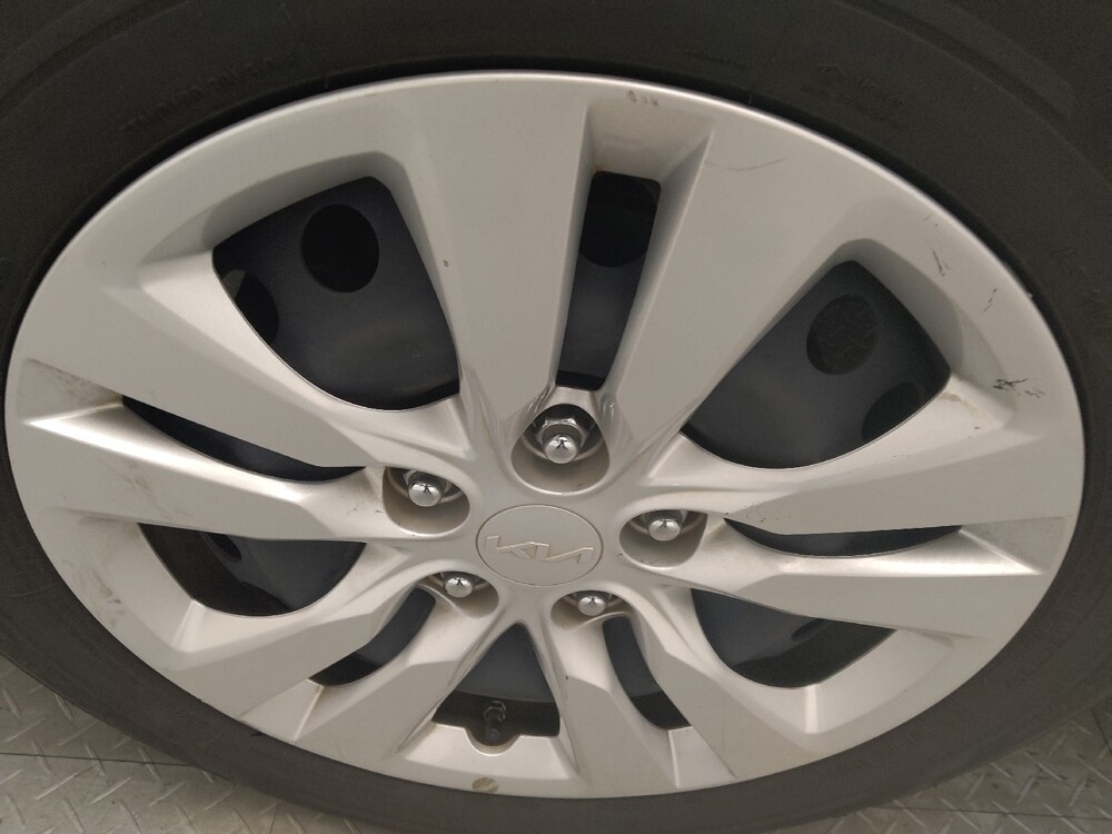 2023 Kia Soul in Macon, GA 31210 - 18102376 31