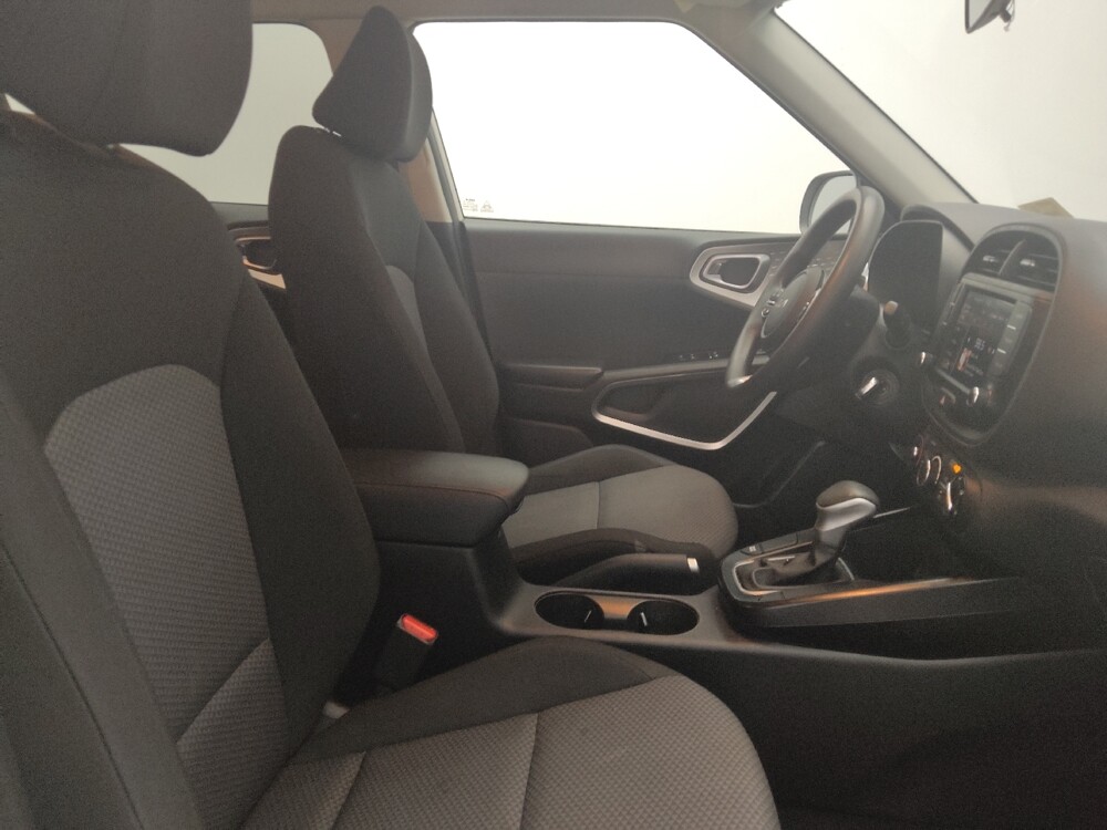 2023 Kia Soul in Macon, GA 31210 - 18102376 21