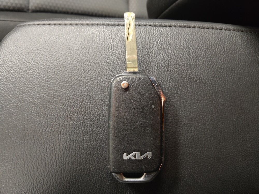 2023 Kia Soul in Macon, GA 31210 - 18102376 32