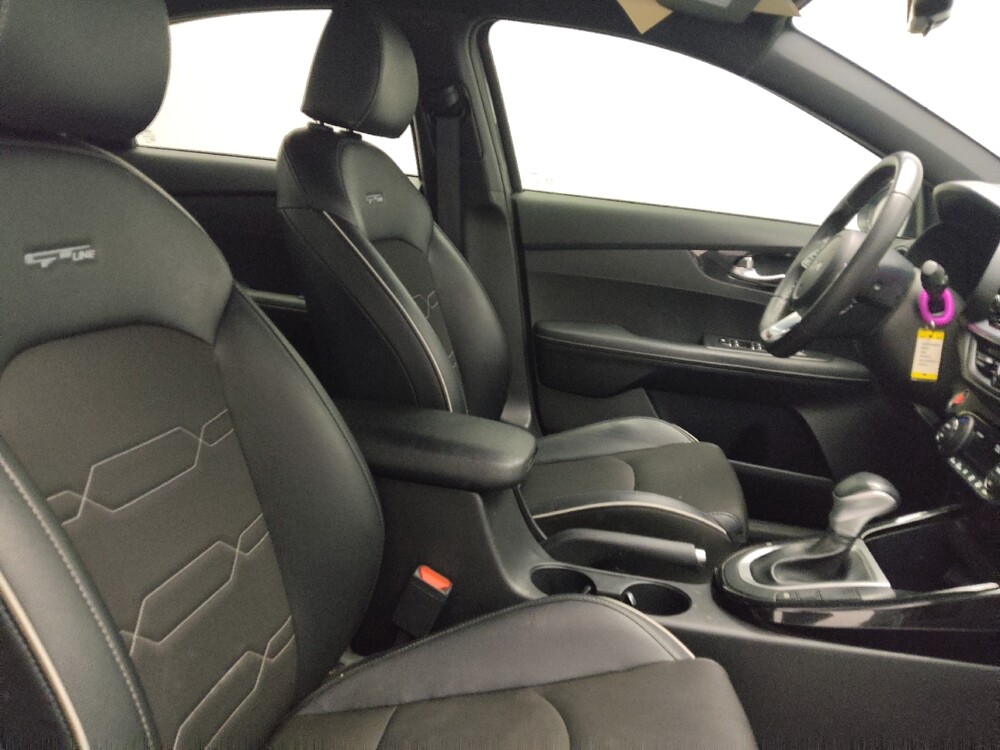 2023 Kia Forte in Morrow, GA 30260 - 18102390 21
