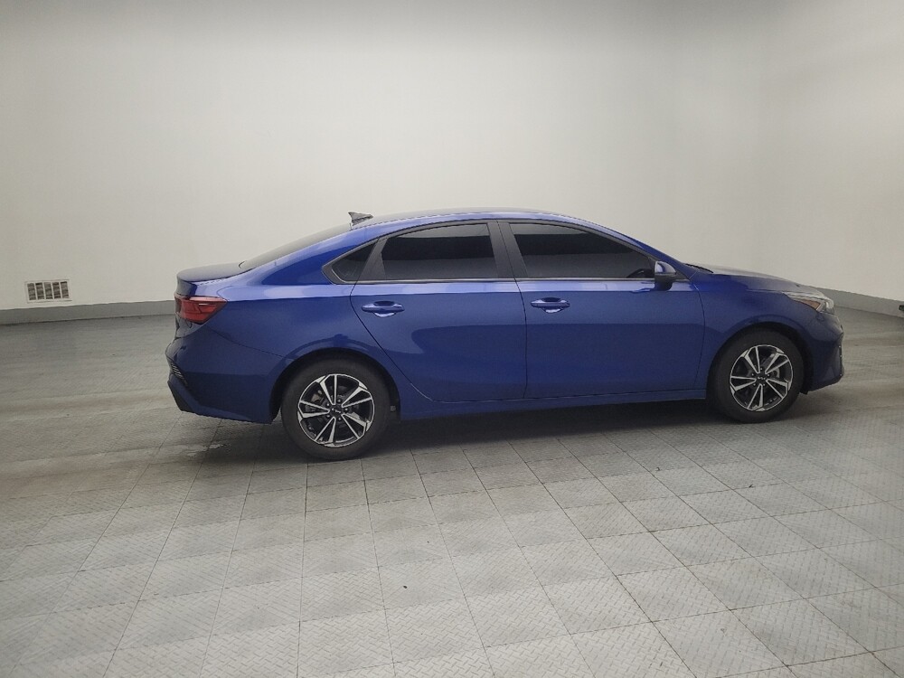 2024 Kia Forte in Conyers, GA 30094 - 18102401 10