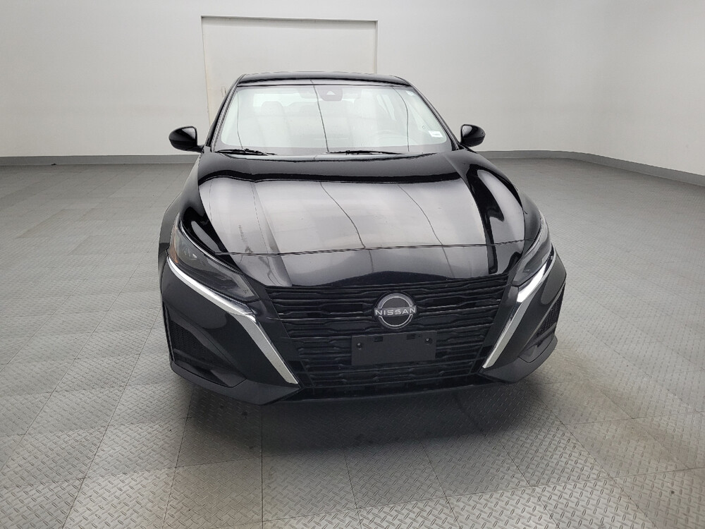 2023 Nissan Altima in Topeka, KS 66611 - 18102421 14