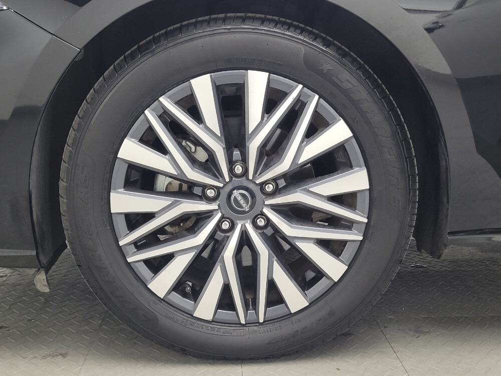 2023 Nissan Altima in Topeka, KS 66611 - 18102421 31