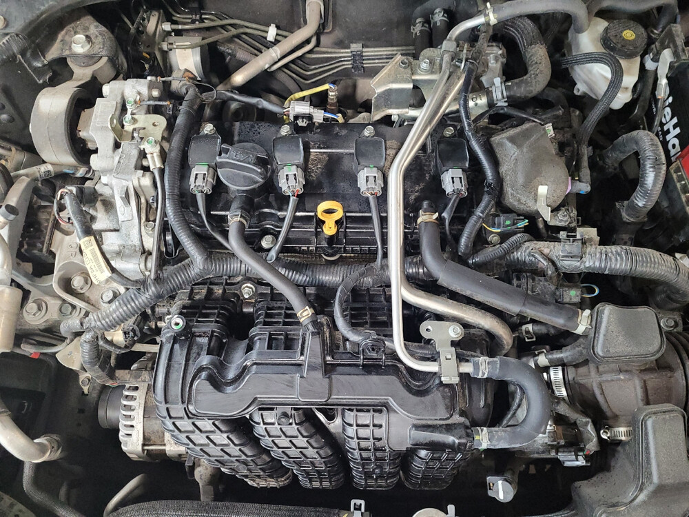 2023 Nissan Altima in Topeka, KS 66611 - 18102421 30