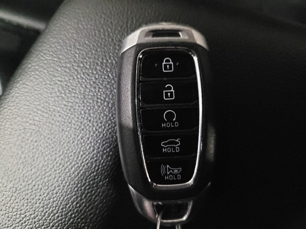 2023 Hyundai Elantra in Plymouth Meeting, PA 19462 - 18102423 32