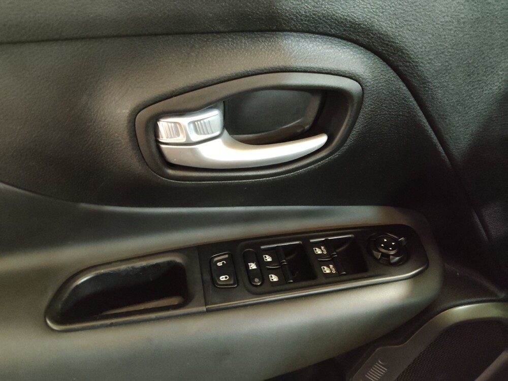 2023 Jeep Renegade in Round Rock, TX 78664 - 18102428 27