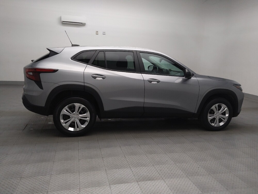 2024 Chevrolet Trax in Oklahoma City, OK 73139 - 18102454 10