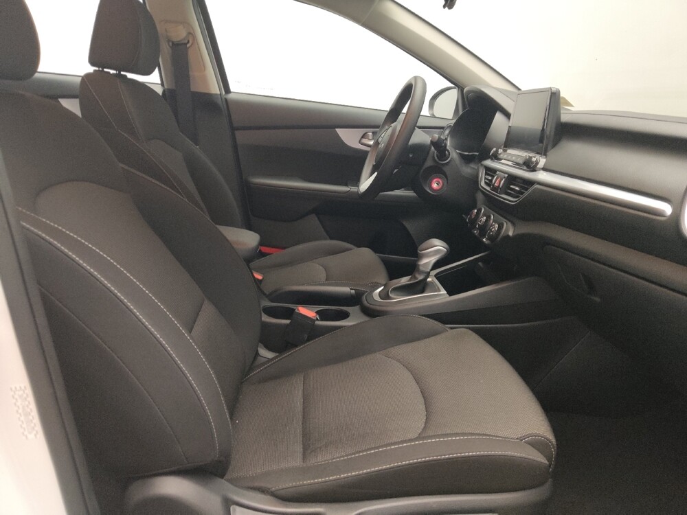 2024 Kia Forte in Fort Worth, TX 76116 - 18102456 21