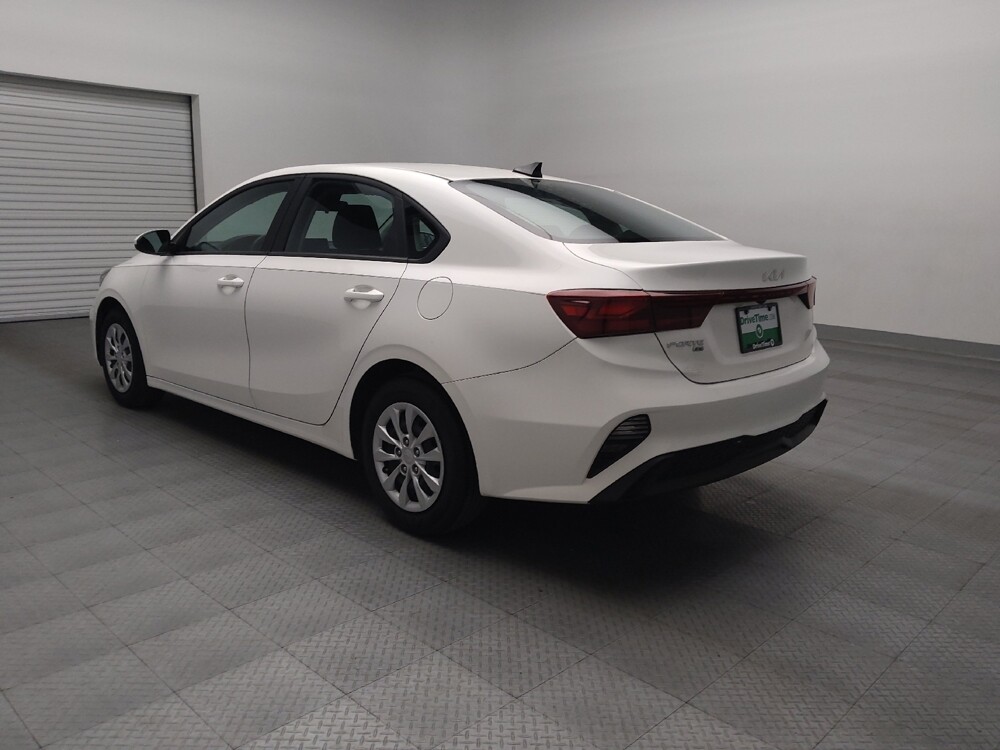 2024 Kia Forte in Fort Worth, TX 76116 - 18102456 5