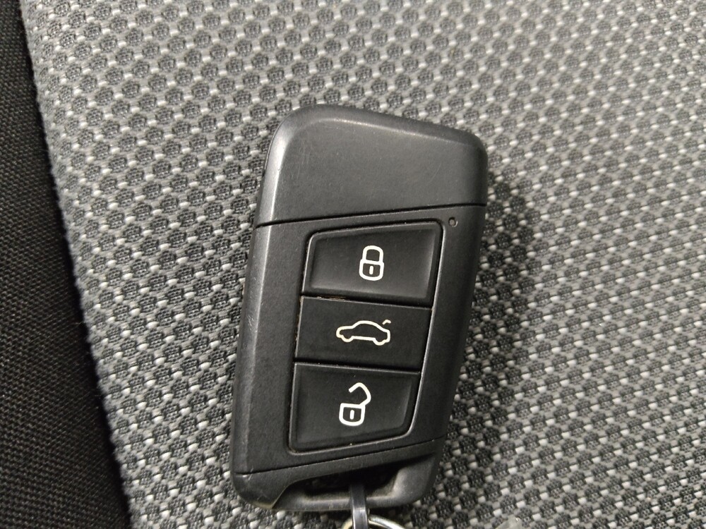 2023 Volkswagen Taos in Oklahoma City, OK 73139 - 18102468 32