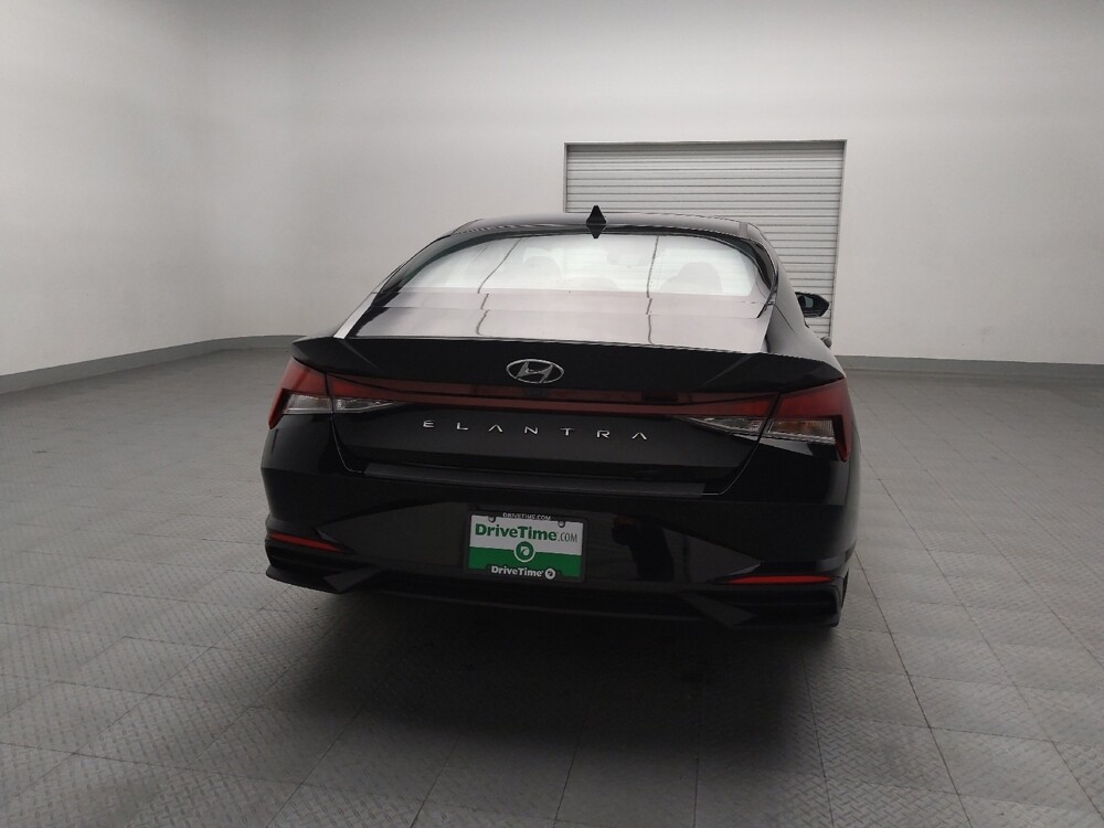 2023 Hyundai Elantra in Plano, TX 75074 - 18102472 7