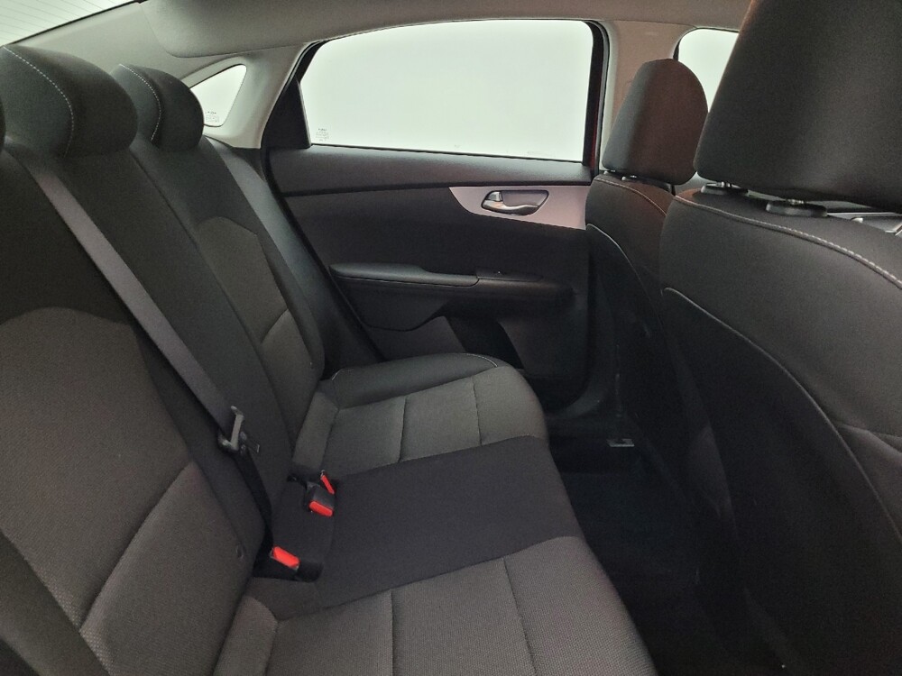 2024 Kia Forte in Glendale, AZ 85301 - 18102483 19