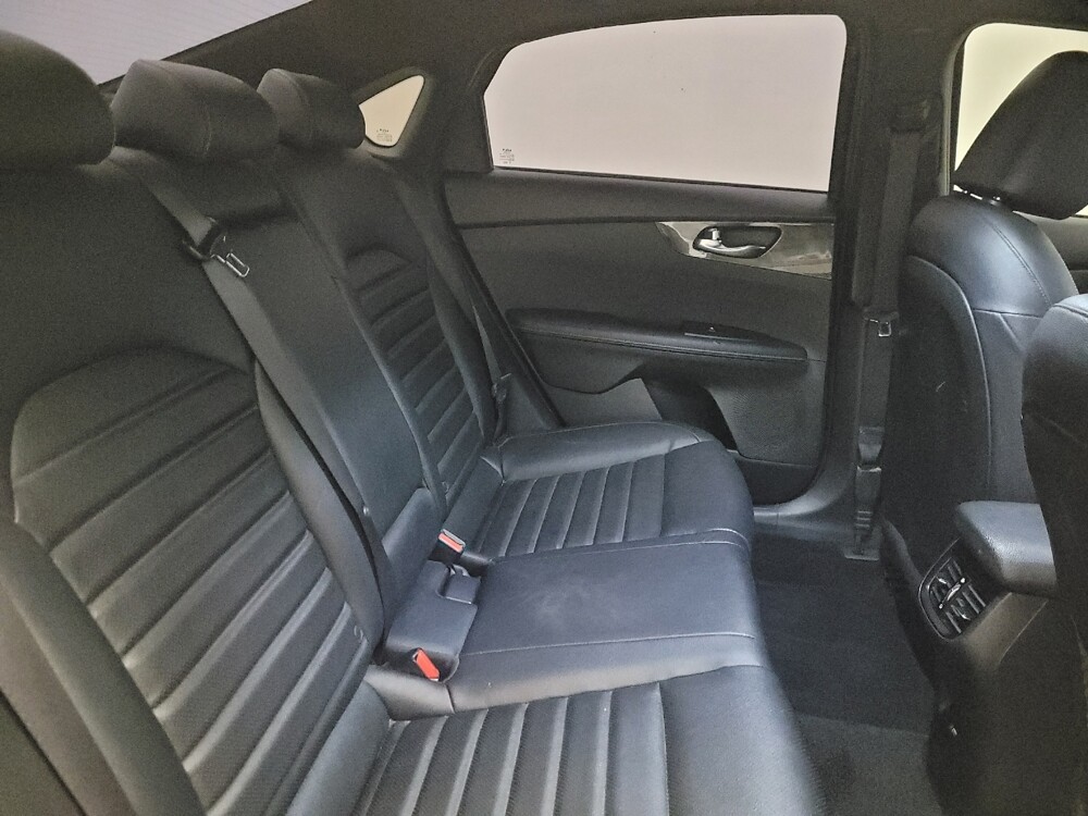 2023 Kia Forte in Glendale, AZ 85301 - 18102489 19