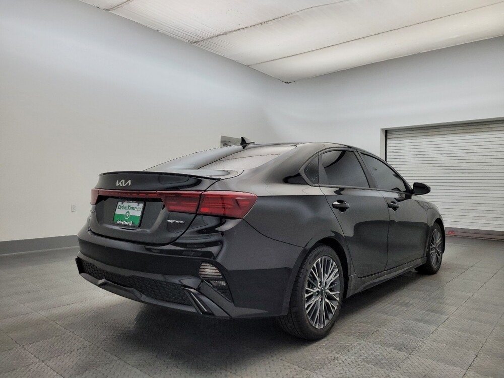 2023 Kia Forte in Glendale, AZ 85301 - 18102489 9